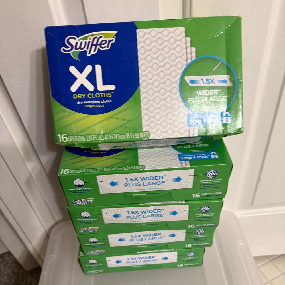 New (5) Boxes of Swifter XL Dry Cloths (Bundle Deal)